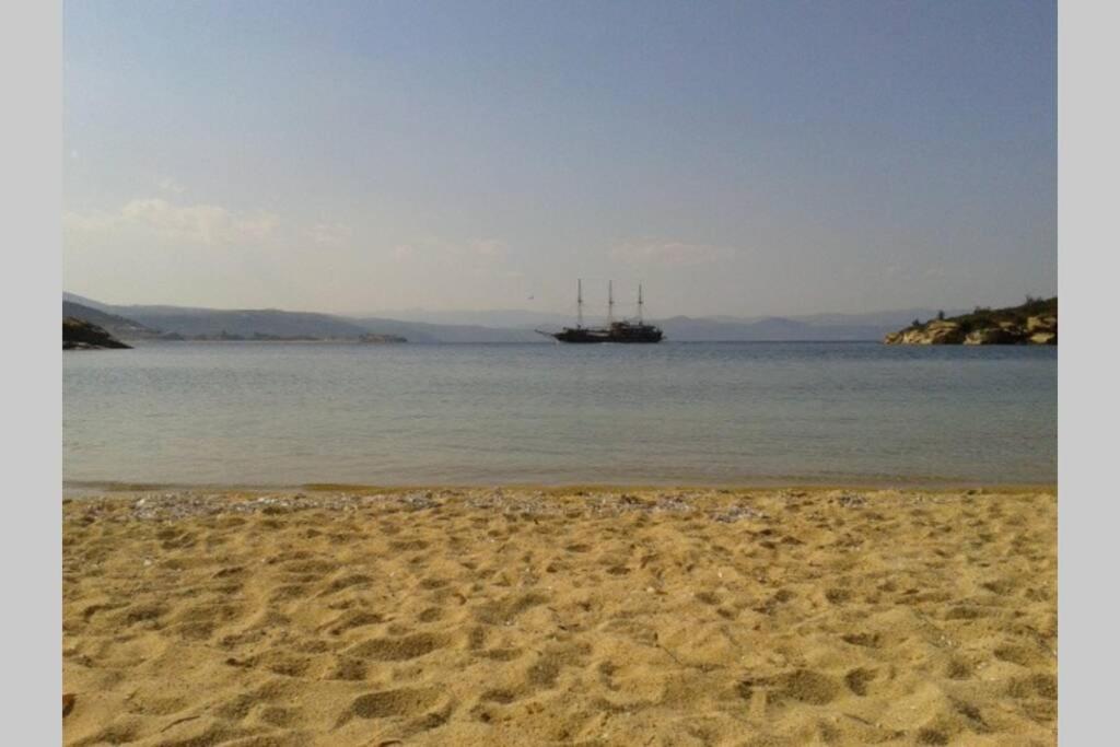Havikee, Private Beach Villa! 奥马斯帕纳吉亚斯 外观 照片
