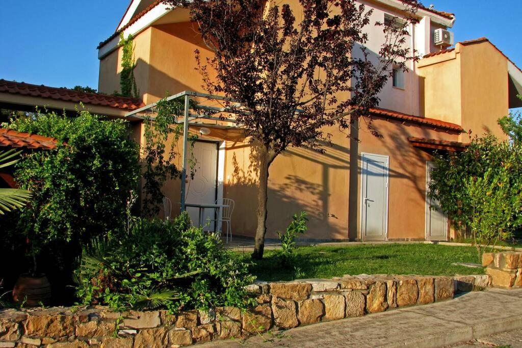 Havikee, Private Beach Villa! 奥马斯帕纳吉亚斯 外观 照片